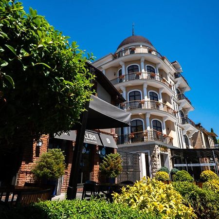 Leon Boutique Hotel 수쿰 외부 사진