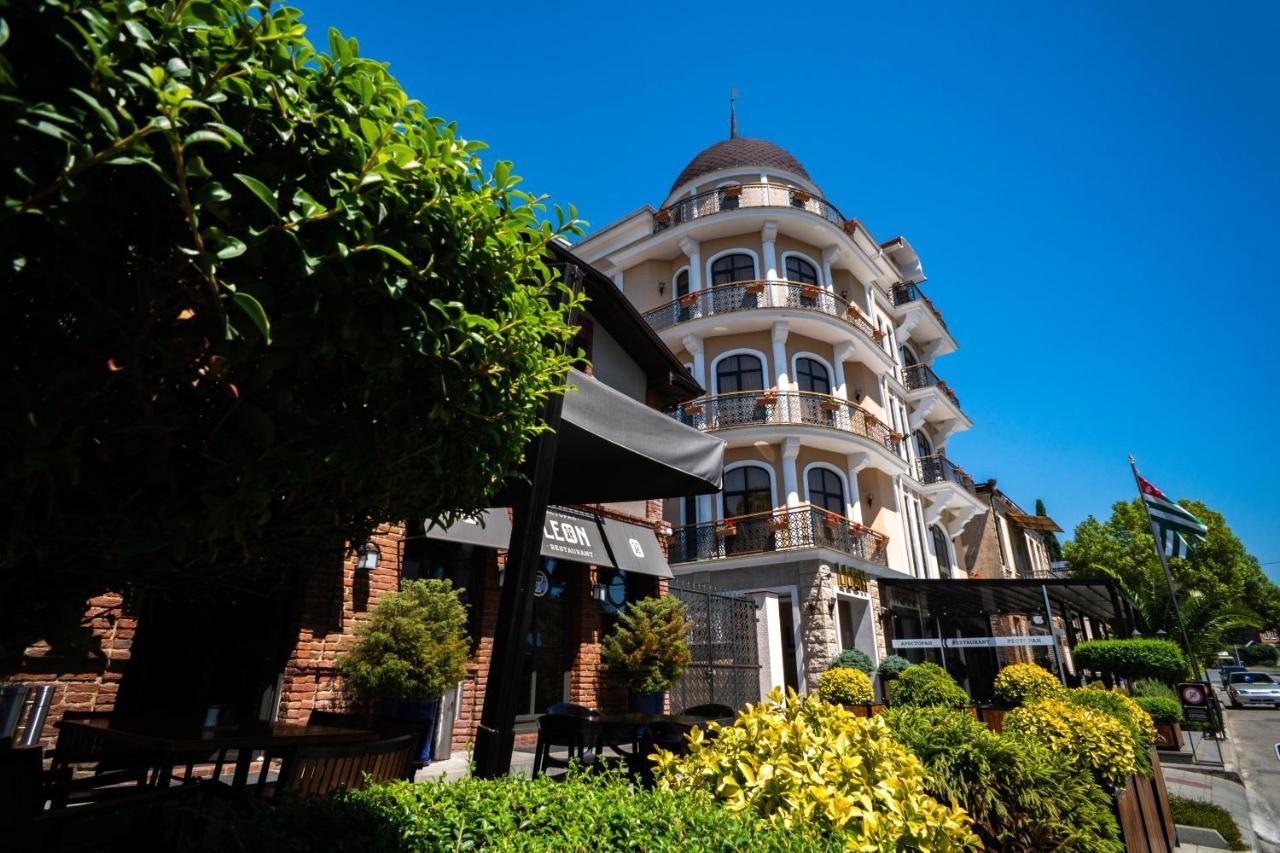 Leon Boutique Hotel 수쿰 외부 사진