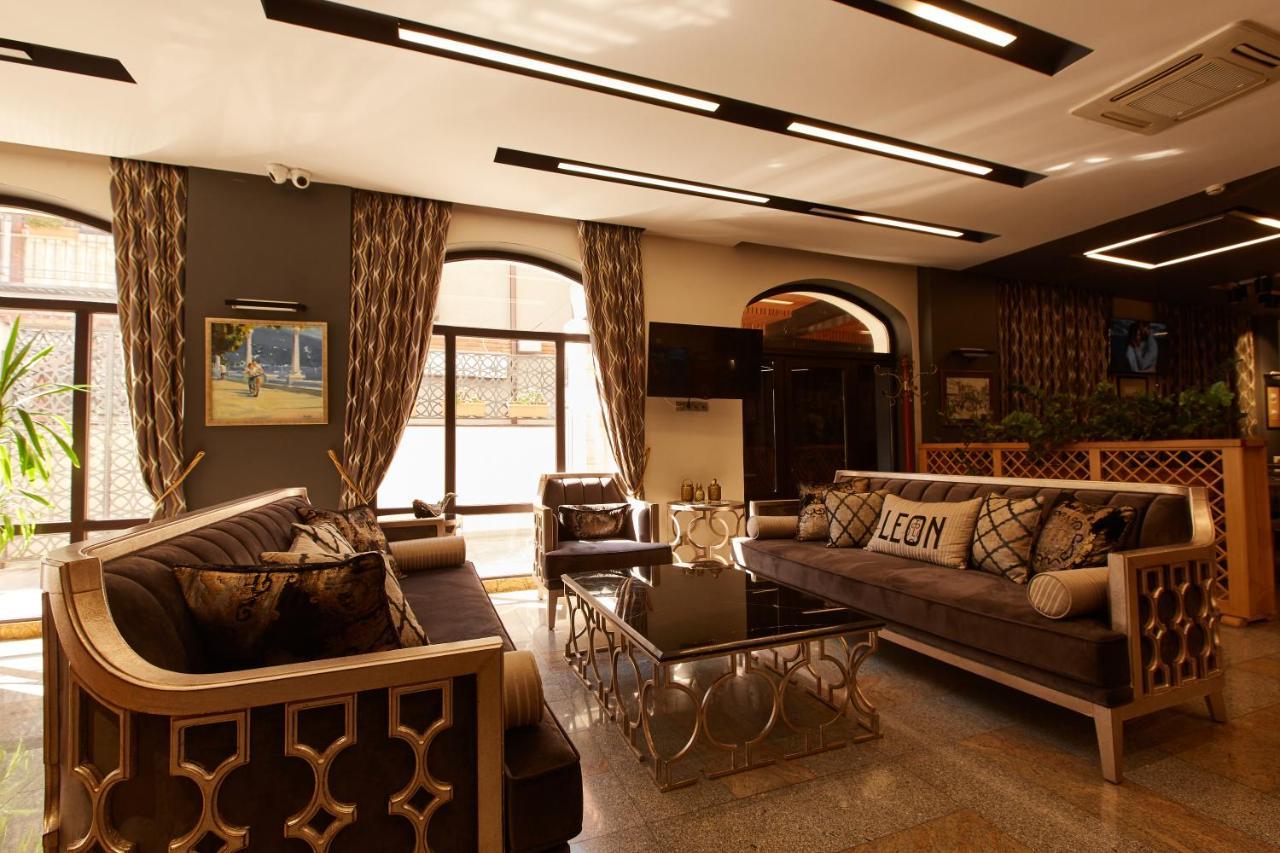 Leon Boutique Hotel 수쿰 외부 사진