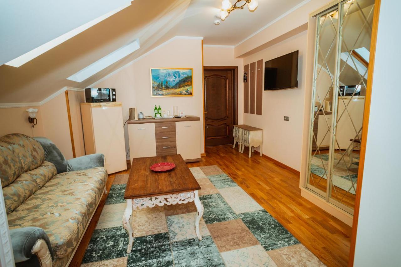 Leon Boutique Hotel 수쿰 외부 사진