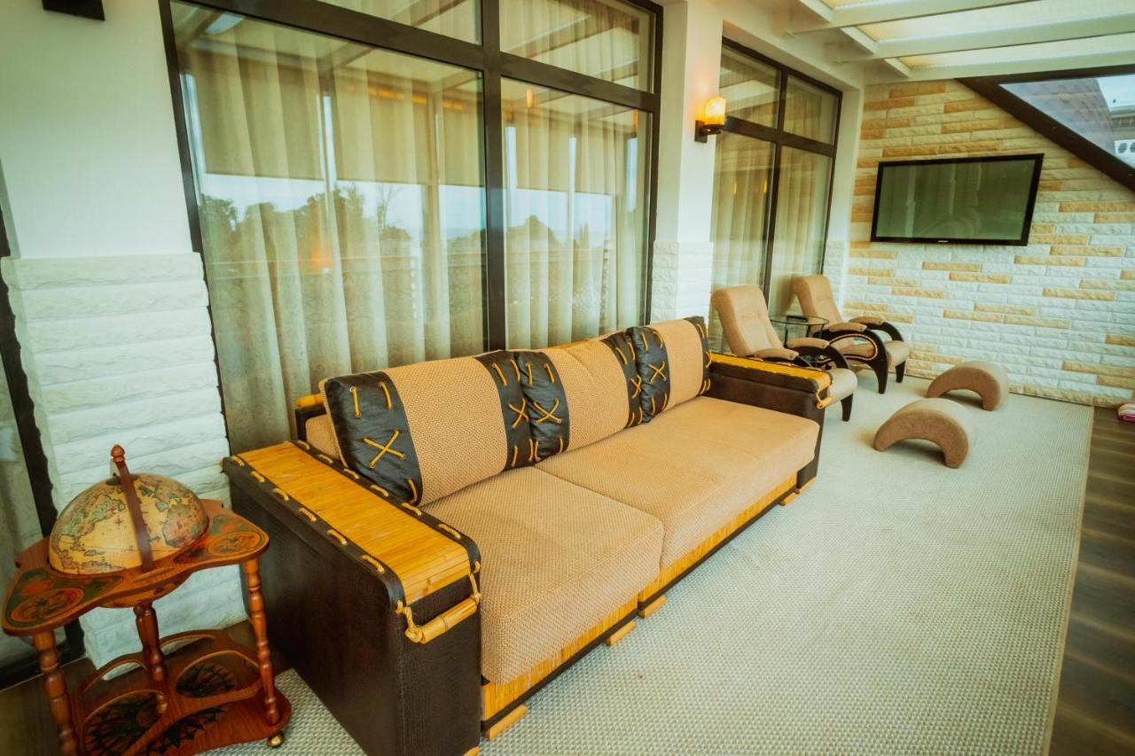 Leon Boutique Hotel 수쿰 외부 사진