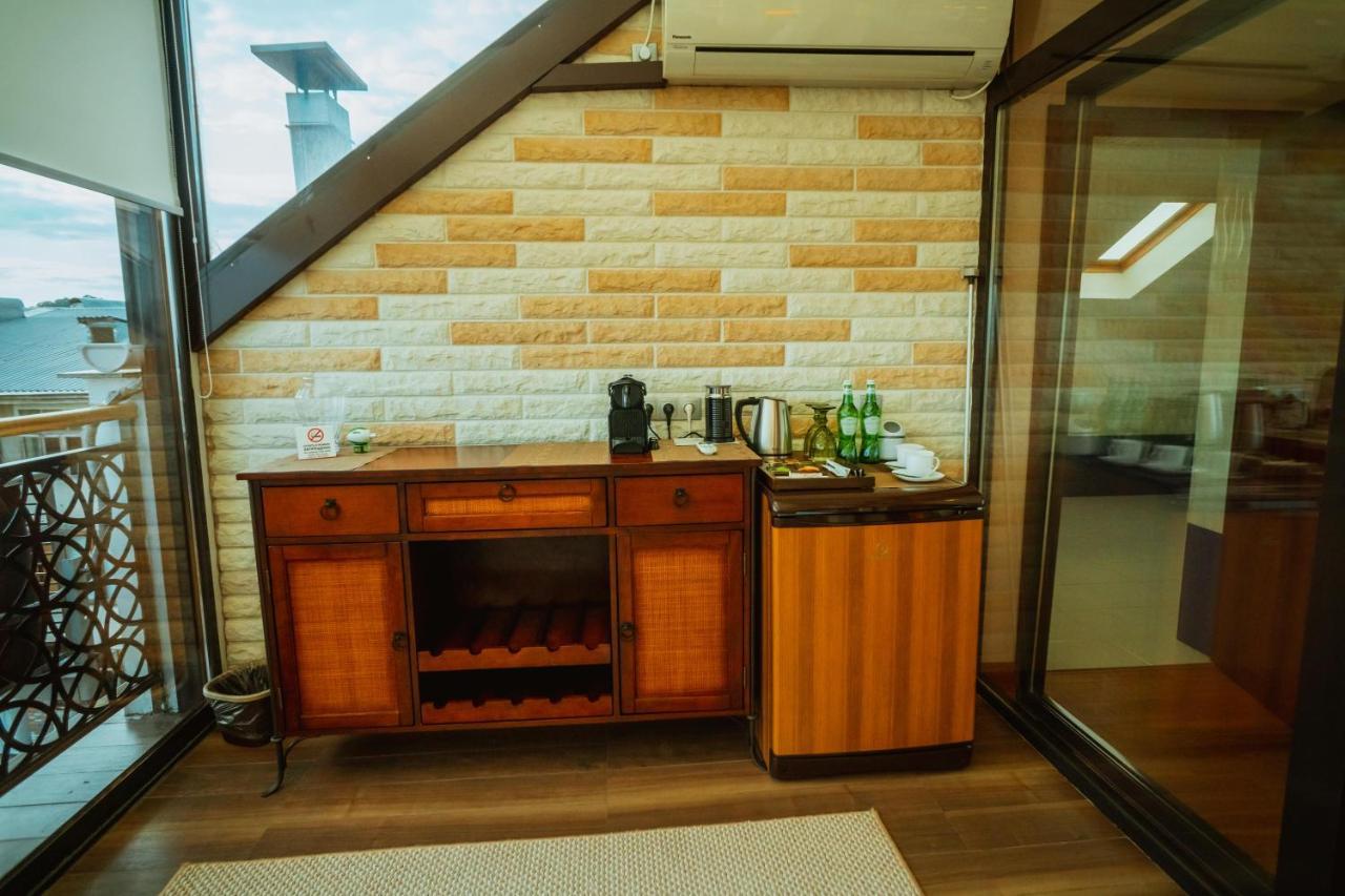 Leon Boutique Hotel 수쿰 외부 사진