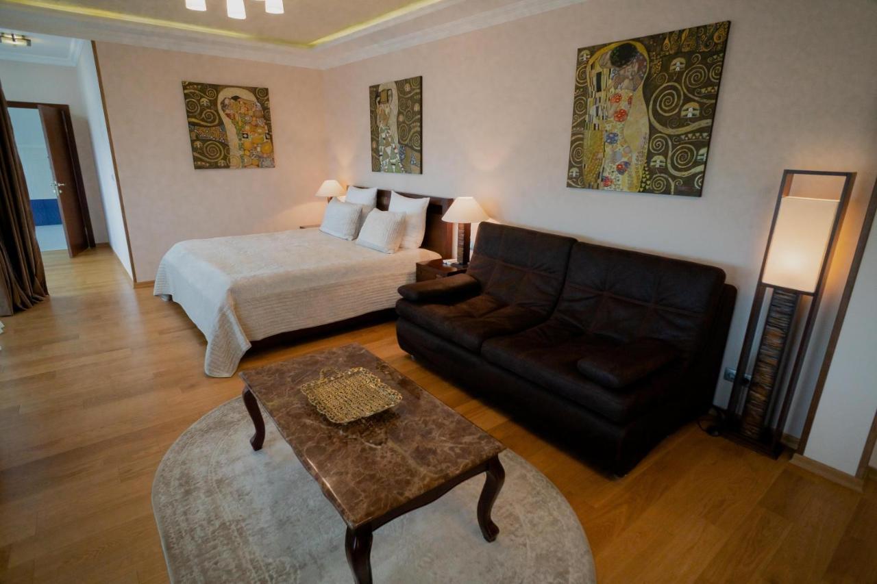 Leon Boutique Hotel 수쿰 외부 사진